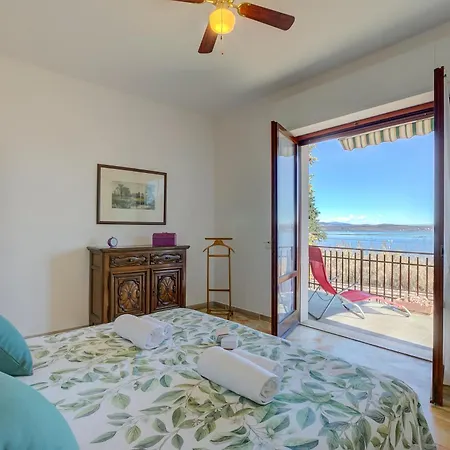 Blooming Cos View - Happy Apartman